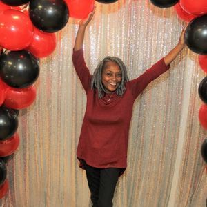 Meet your Posher, Robin